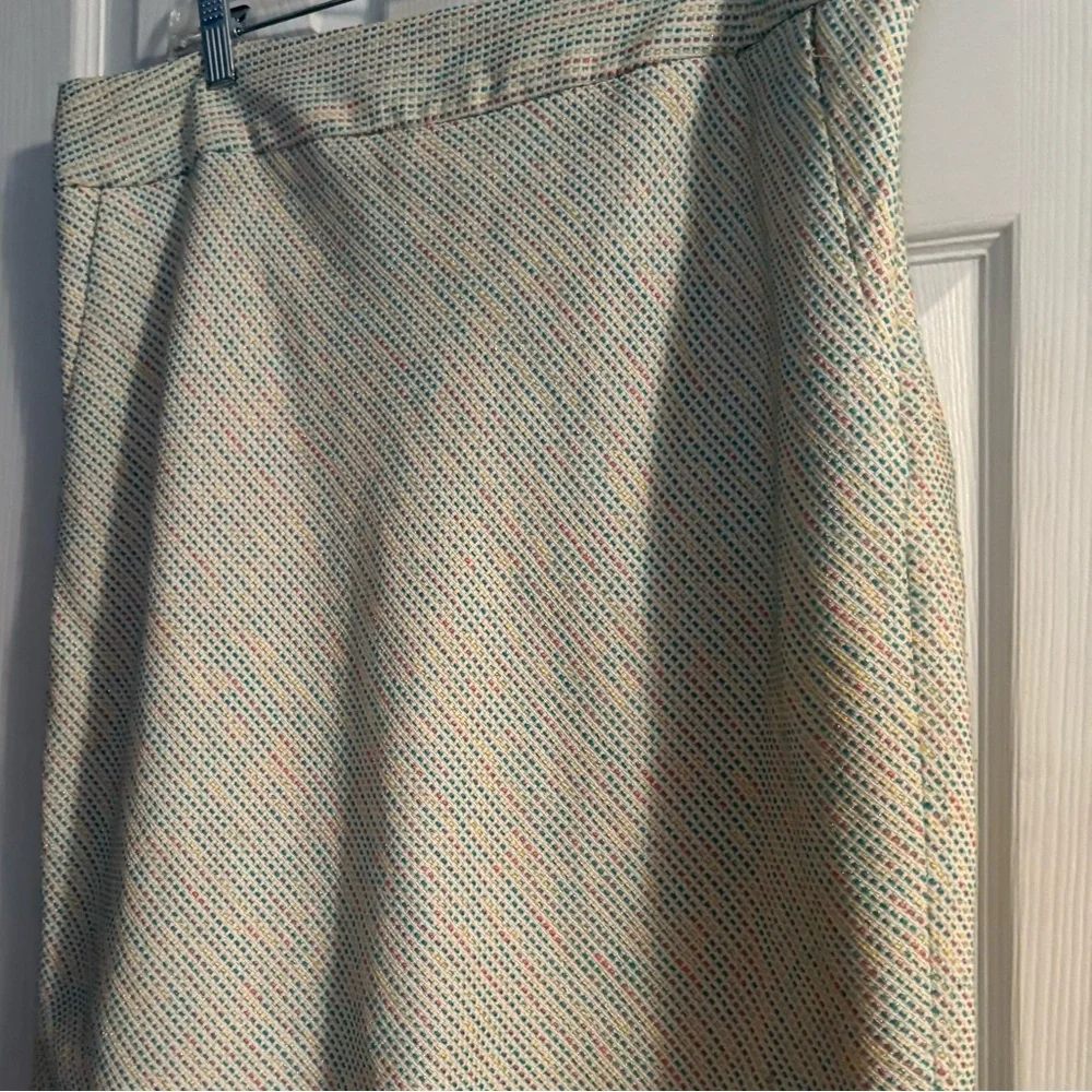 NWOT MERONA Cream Skirt Pastel Colors Perfect for the Season Wear color top 14 - Picture 4 of 8